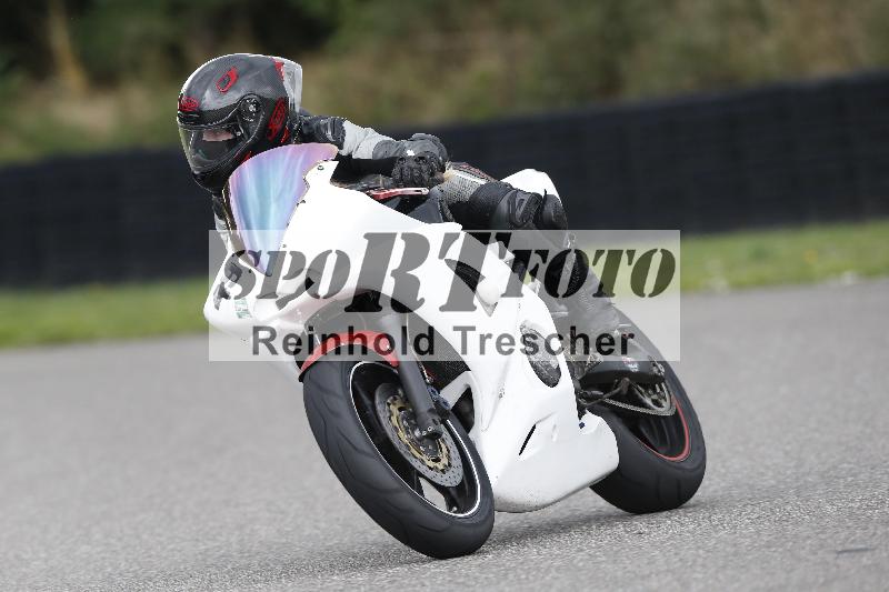 /37 28.07.2025 Dunlop Ride und Test Day ADR/Einsteiger gruen/40